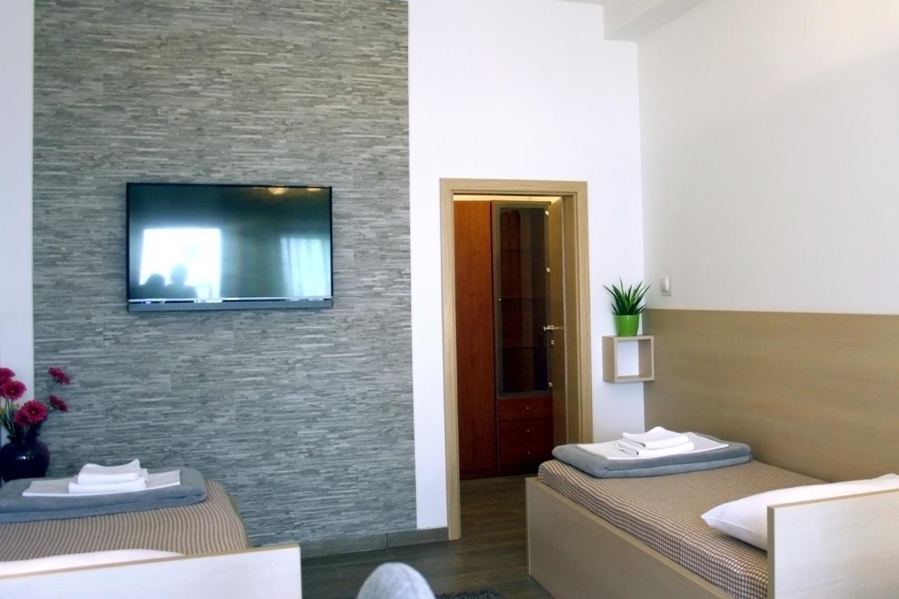 Rooms Fitea Osijek Extérieur photo